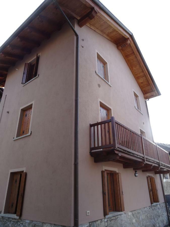 Maison D'Antan Alloggio Ad Uso Turistico Vda Charvensod N 0022 Aosta Kültér fotó